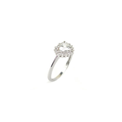 Anello donna cuore in oro bianco 750, misura 14, zircone centrale a forma di cuore con cornice di zirconi; anello elegante