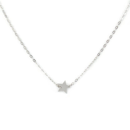 Collana donna stella oro bianco tit 750 (18 kt) di dimensione 1 cm; catena sottile ma vistosa, massiccia, in oro bianco, luminosa