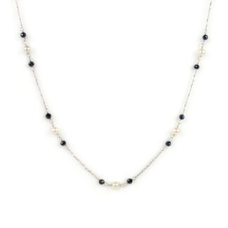 Collana oro zaffiro perle, girocollo donna in oro bianco tit 750 (18 kt) con zaffiro di 3 mm e perle coltivate acqua dolce di 4,5 mm 